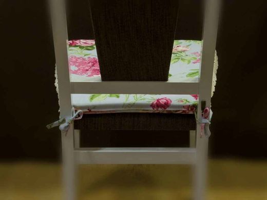 Подушка на стілець із мереживом на блискавці Трапеція 31*42 см, MacroHorizon, Bella Rose