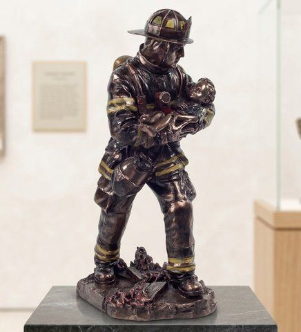WS-199 Статуетка &laquo;Пожежник-рятувальник&raquo; Veronese