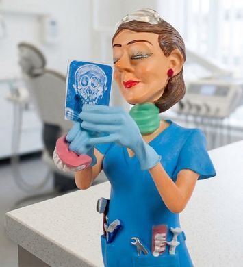 FO-84012 Статуетка "Стоматолог" (The Lady Dentist. Forchino) 22 см